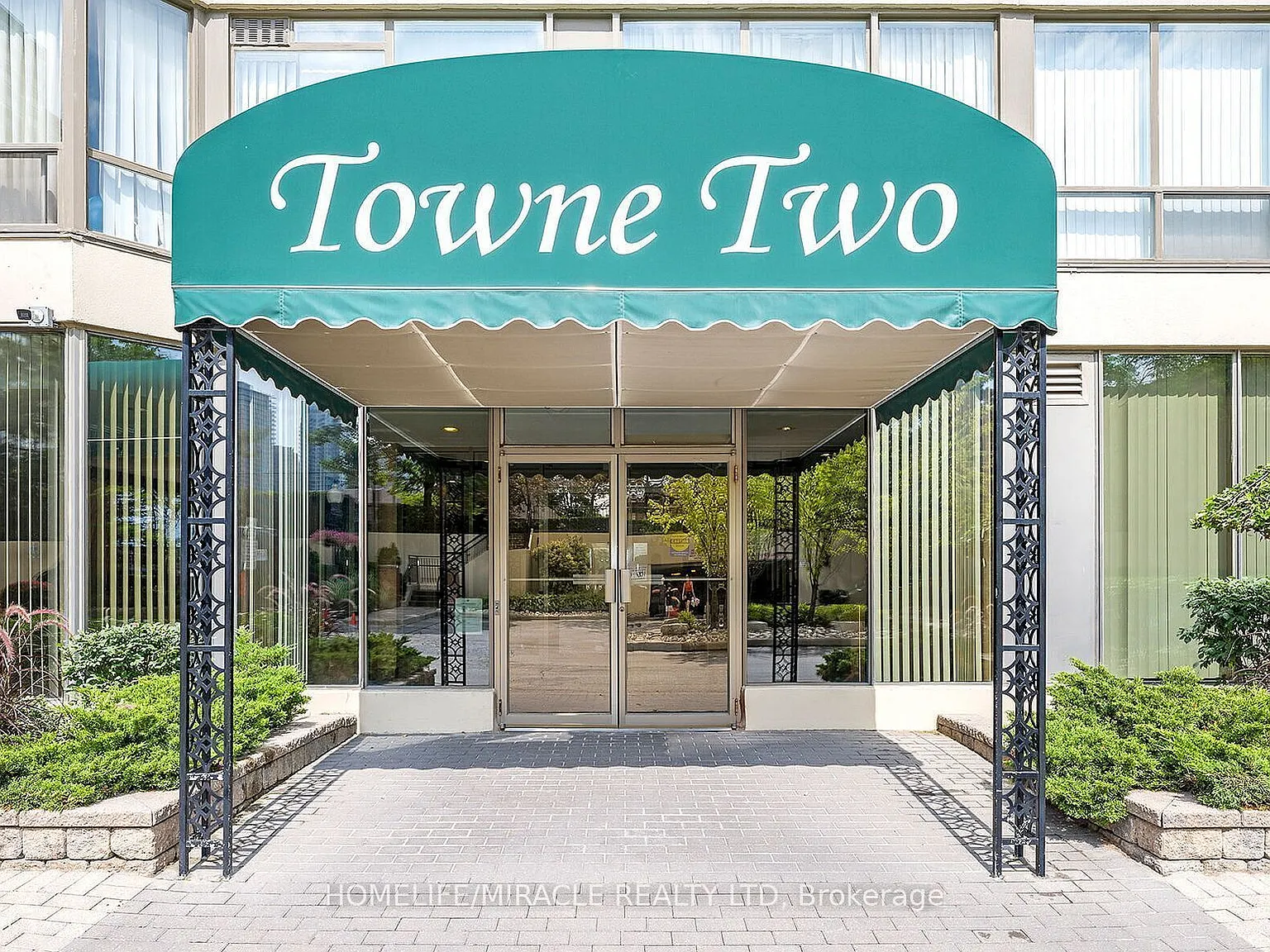 2 bed, $2,500 — Photo 2