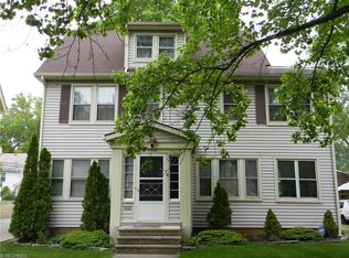 3089 E Overlook Rd, Cleveland Heights, OH 44118