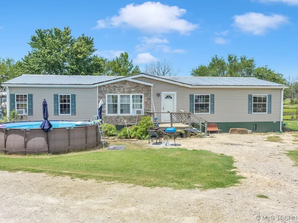 403278 E 1095th Rd, Henryetta, OK 74437