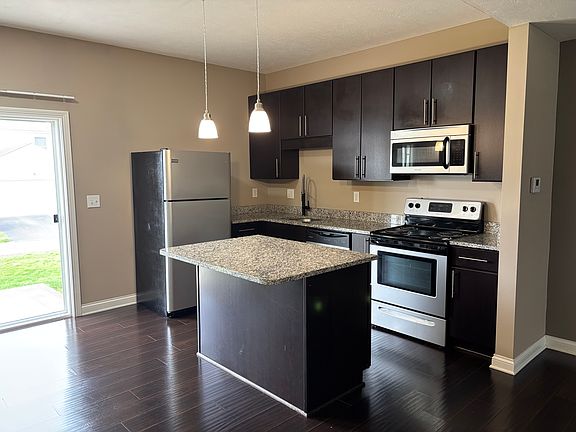 5th image of 6164 Brassie Ave #504