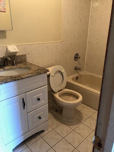 1st image of 104-54 165th St #2