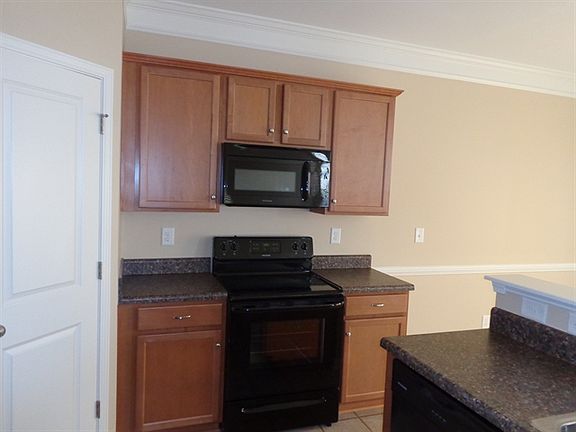 3rd image of 10521 Shanon Darby Ln