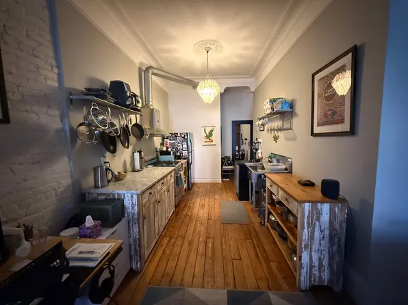 695 4th Avenue image 1 of 13