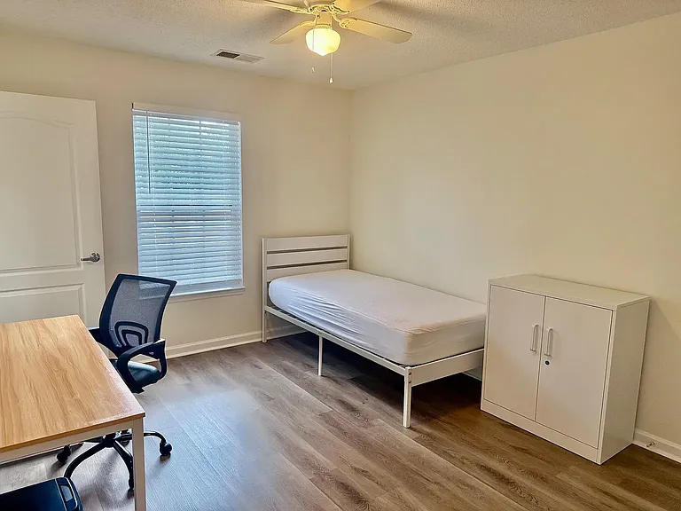 3000 S Adams St #413 — Photo 14