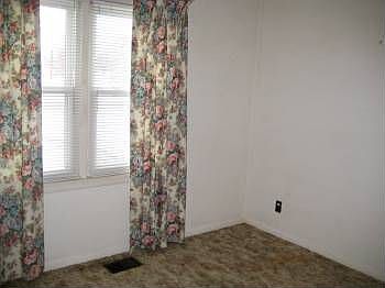 3rd image of 1263 S Pearl St