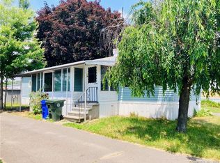 5 Chickasaw Dr, East Hartford, CT 06118