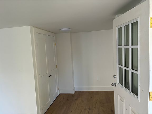 3rd image of 6B Silver St