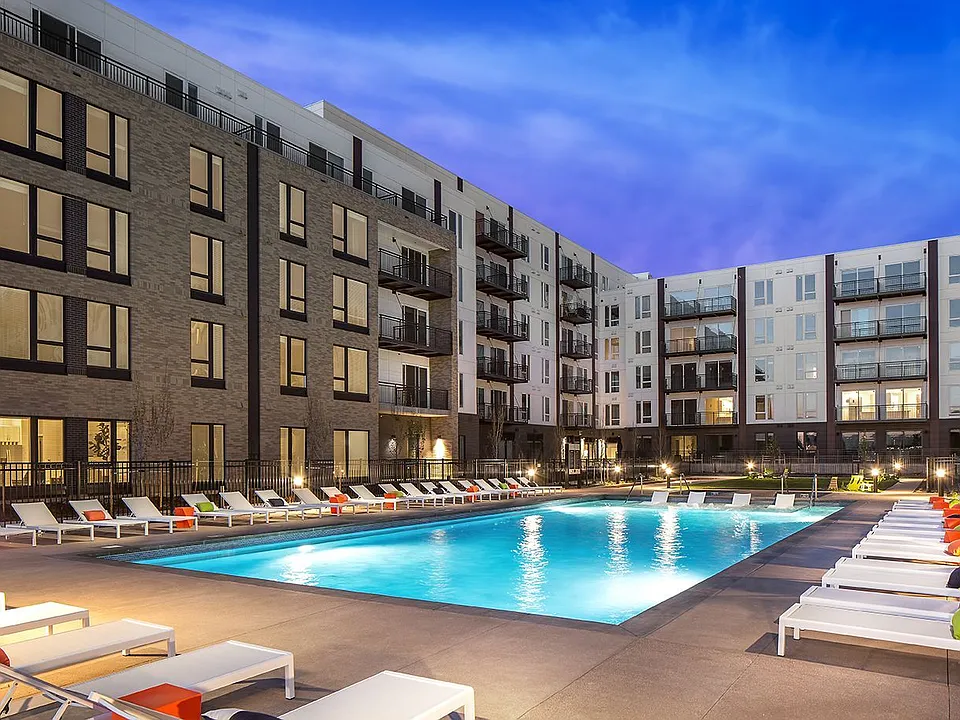 The Glenn apartments community photo