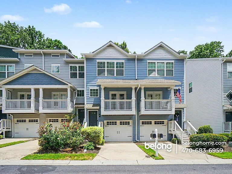 1429 Liberty Pkwy NW — Photo 1