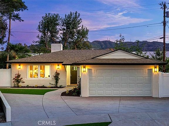 3rd image of 6432 Creemore Ln