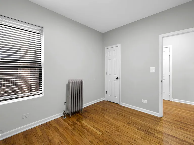 6101 S Langley — Photo 3