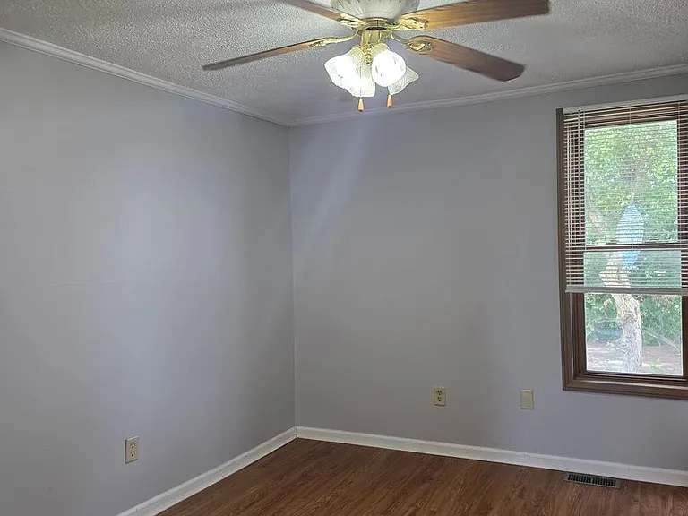 6172 Loe Rd — Photo 22