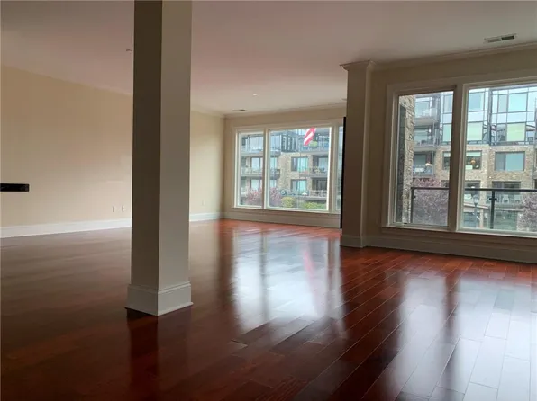 16 Rivers Edge Drive #207, Tarrytown, NY 10591