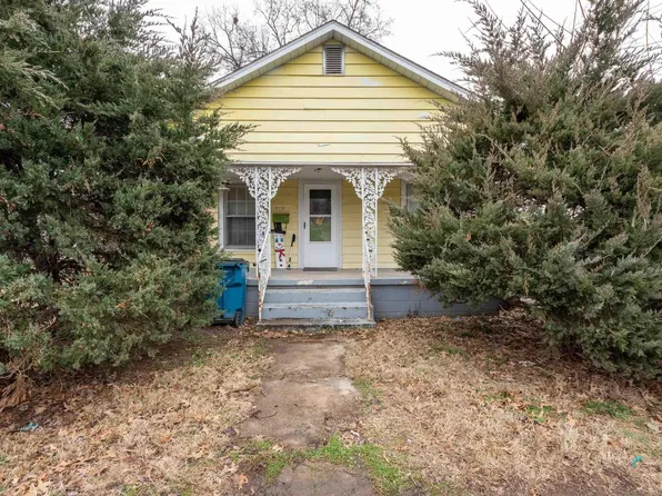 808 N Garfield St, Marion, IL 62959