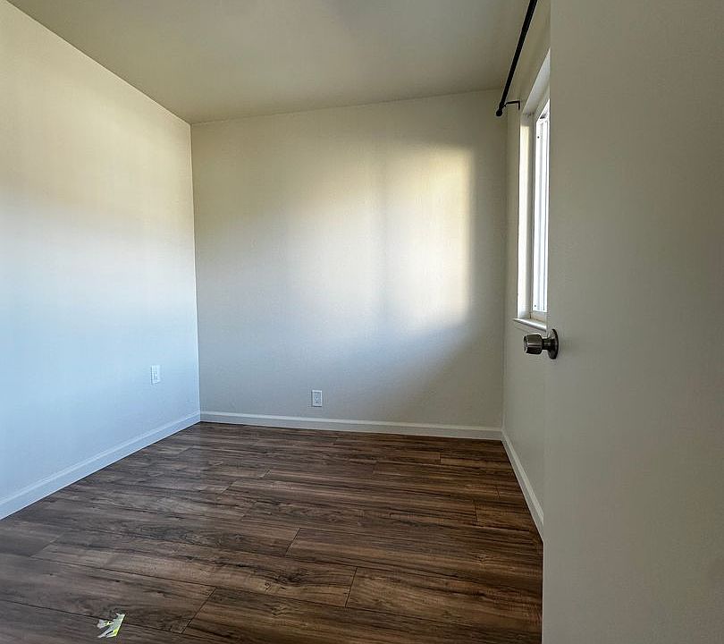 1st image of 114 Orange Ave