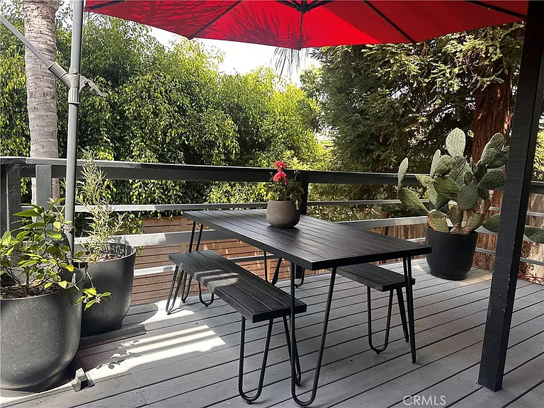 736 Griffith Pl — Photo 37