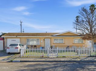 1204 N Oakley Ave, Santa Maria, CA 93458