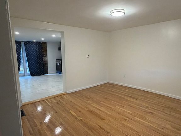 5th image of 151 S Main St #115