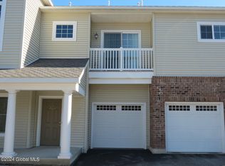 505 Valley Pointe Dr, Schenectady, NY 12309