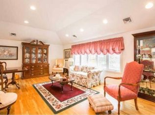 15731 16th Rd, Whitestone, NY 11357