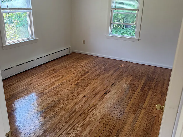 256 Montague Rd — Photo 19