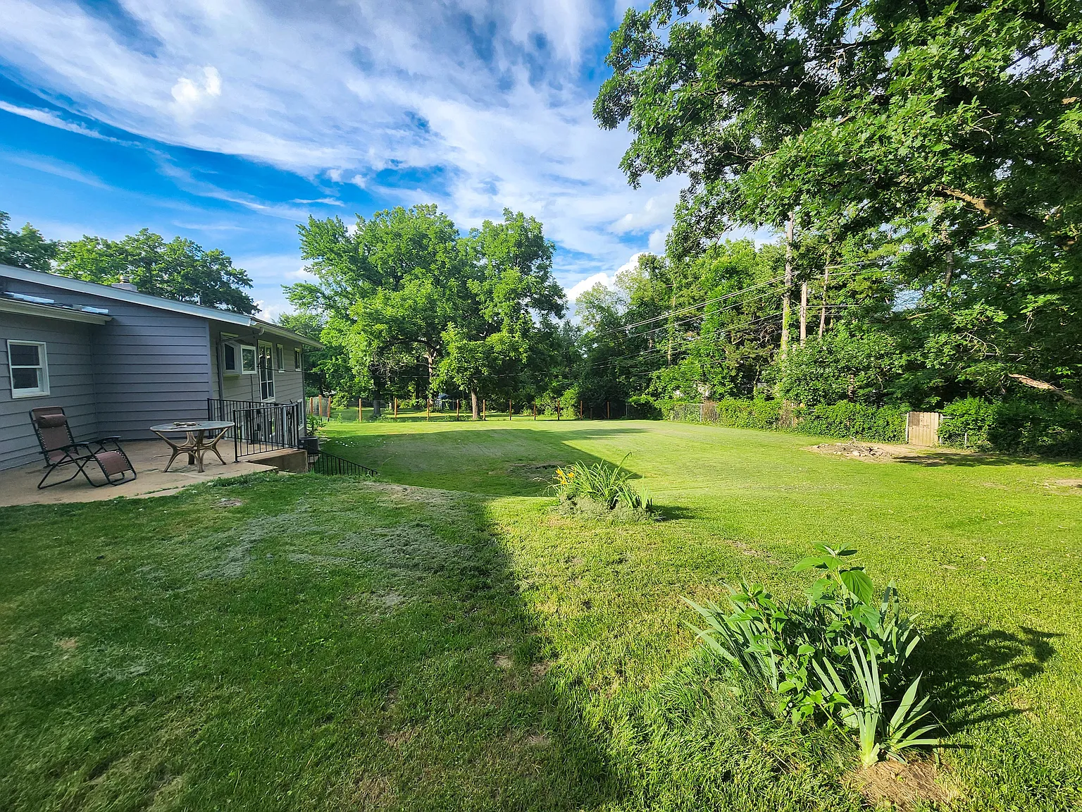 1 bed, 1677 sqft, $900 — Photo 3