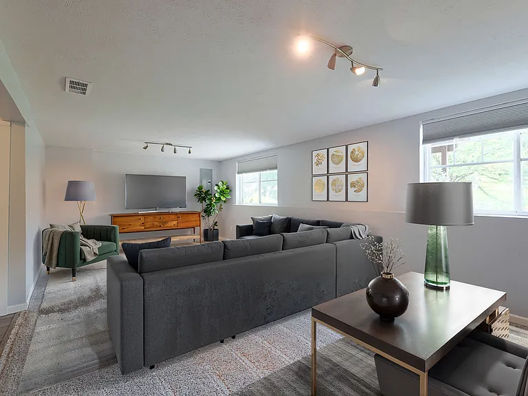 730 Norwood Dr — Photo 45