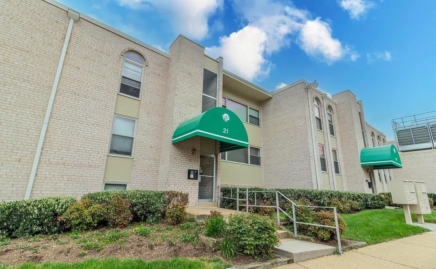 1 bed, 565 sqft, $1,650 — Photo 1