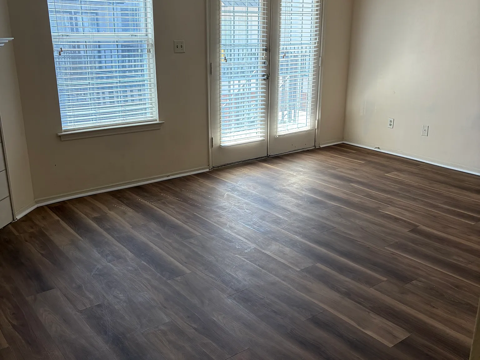 3 bed, 2.5 bath, 1206 sqft, $1,400 — Photo 2