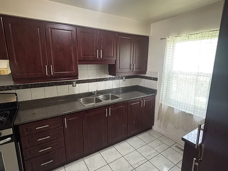 29 Horseley Hill Dr — Photo 7
