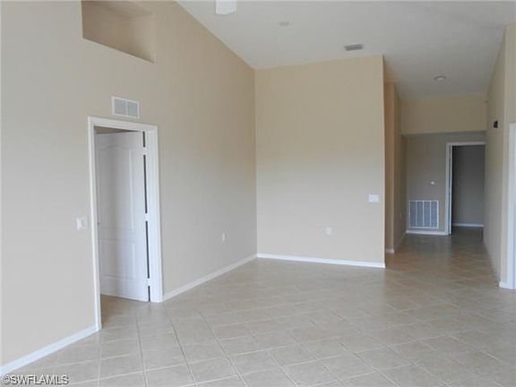4th image of 3495 Laurel Greens Ln S