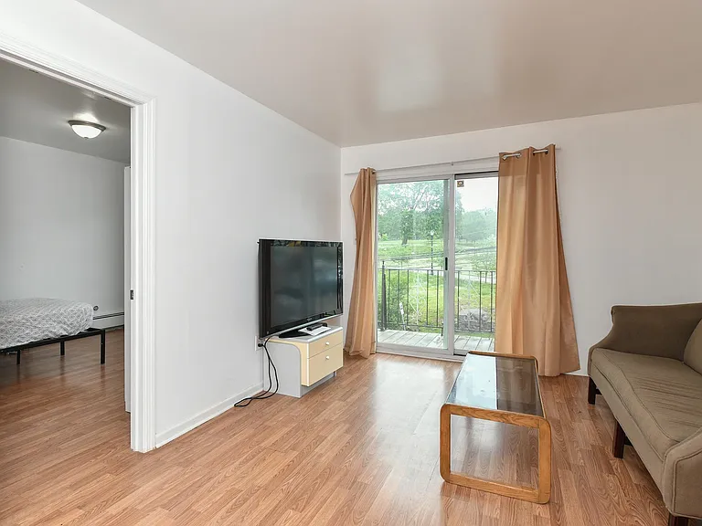 207 Manhattan Ave #2 — Photo 10