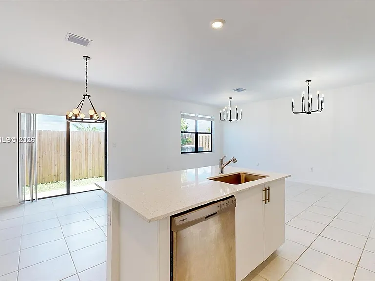 10004 SW 231st Ln #10004 — Photo 10