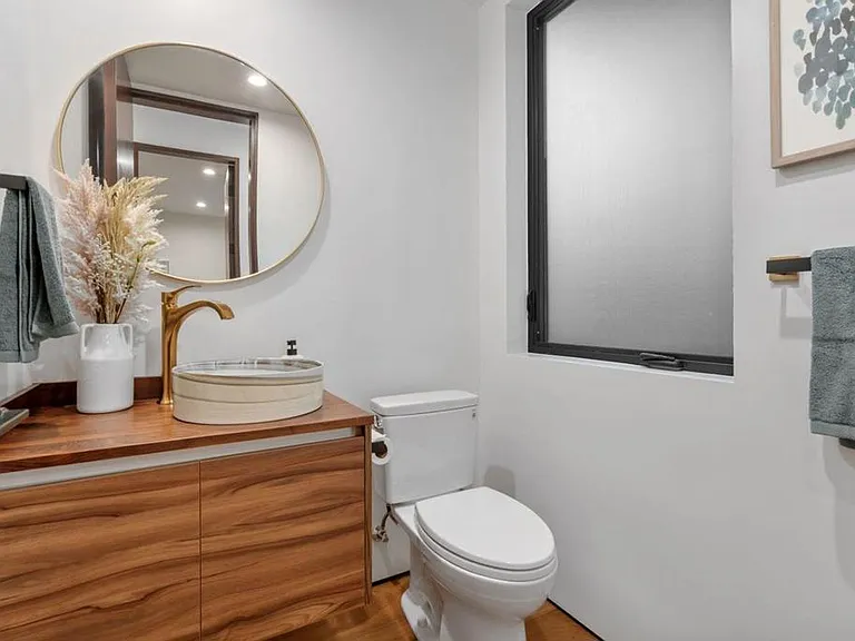 5610 Bellevue Ave — Photo 34