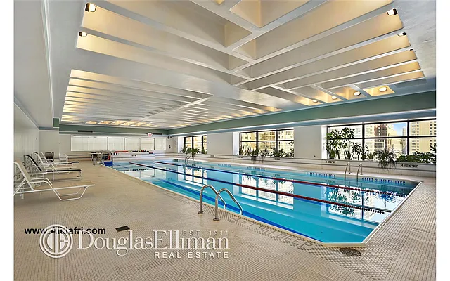 Rented by Douglas Elliman | media 14
