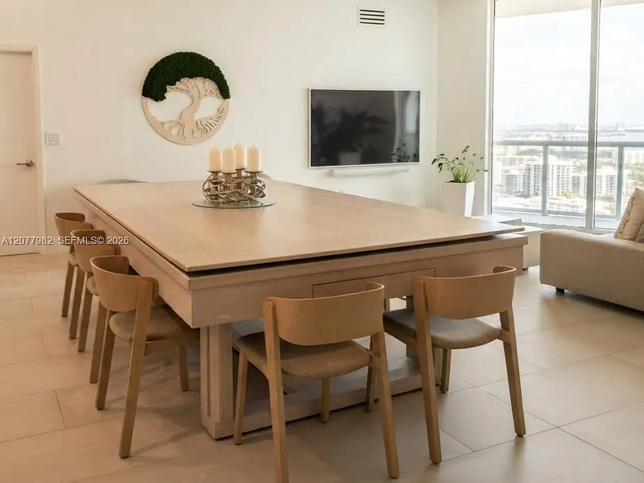 Quantum On The Bay Condo — Photo 3