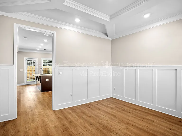 3109 Venetian Dr — Photo 4