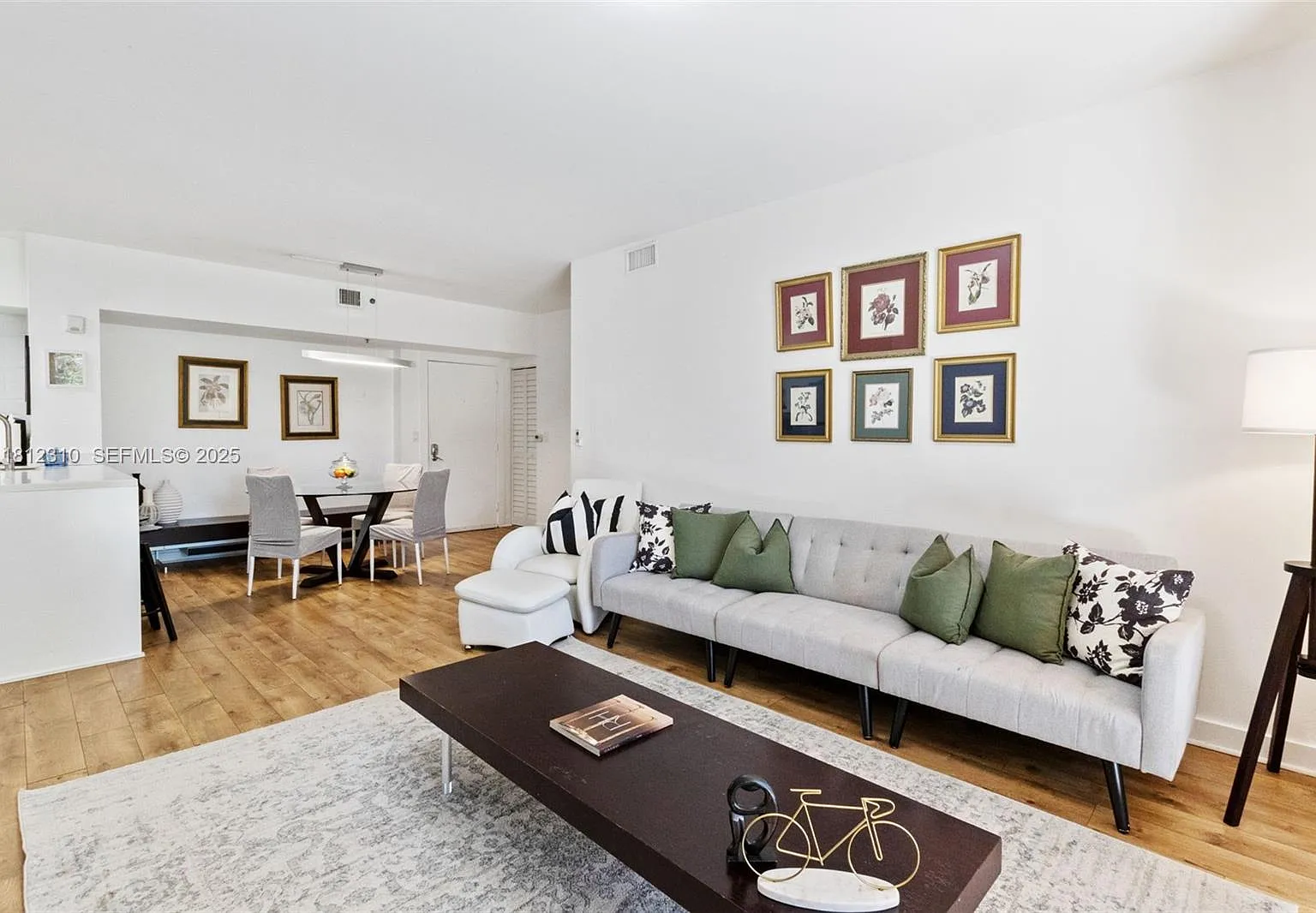 2 bed, 1180 sqft, $3,500 — Photo 2
