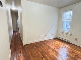156 E Walnut St APT 3, Lancaster, PA 17602