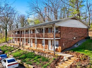 1075 7th Ave NW, Hickory, NC 28601