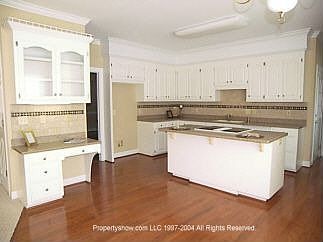 2nd image of 613 Bridgecreek Dr