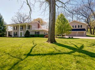 2457 S Edgewater Dr, Springfield, MO 65804