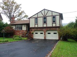 8 Birch Pkwy, Sparta, NJ 07871