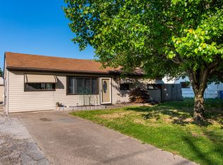 7311 Rainbow Dr, Louisville, KY 40272