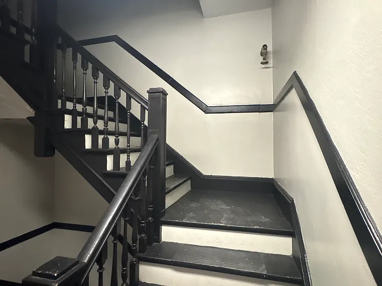 1123 Main St #4-9 — Photo 9