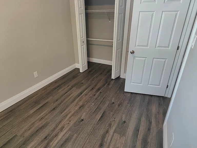 50 Pearl St — Photo 5