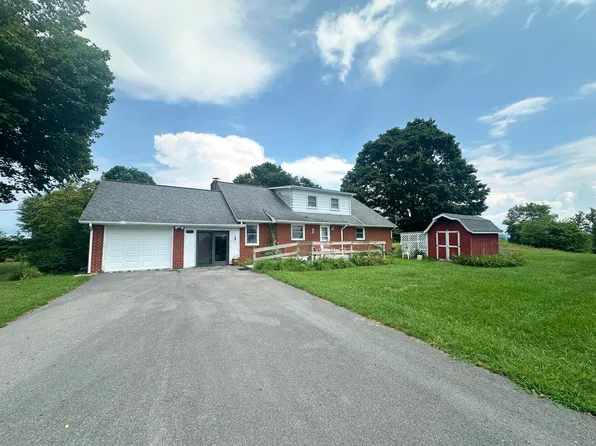 20669 Seneca Trl N, Lewisburg, WV 24901