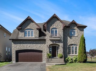 127 Lachaine St, Russell, ON K0A1W0