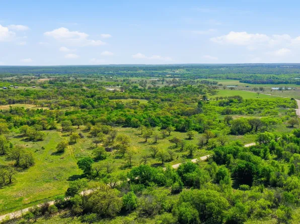 827 Erwin Rd, Jacksboro, TX 76458