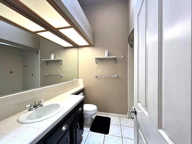 9316 Foxglen Ct — Photo 18
